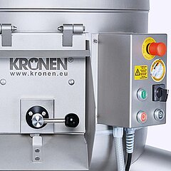 Die Kartoffelschälmaschinen PL25 K und PL 40K von KRONEN sind mit einer automatischen Zeitschaltuhr ausgestattet.