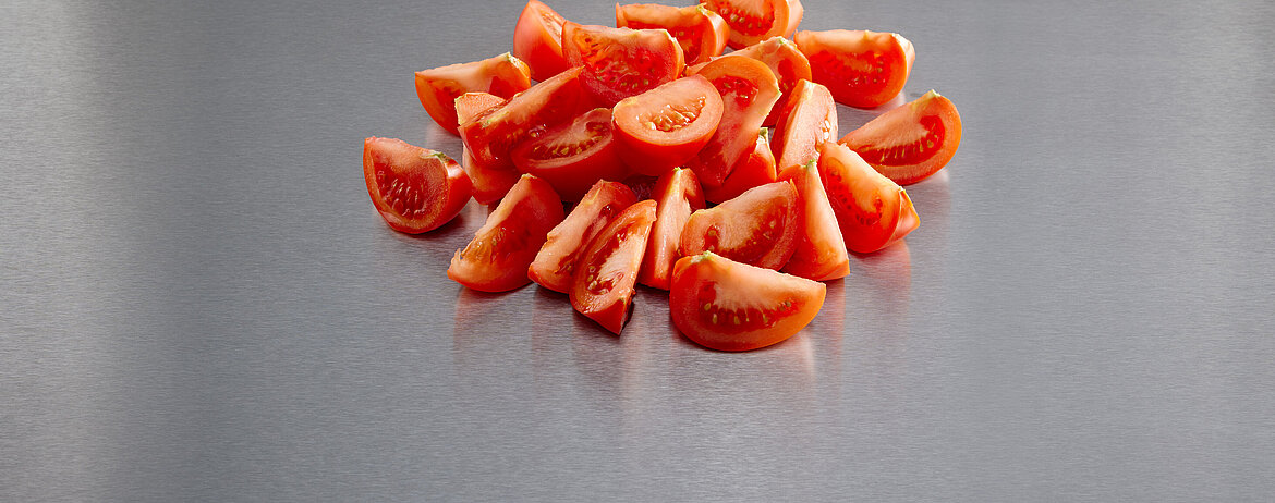 Die Tona V schneidet Tomatenecken mit top Schnittqualität